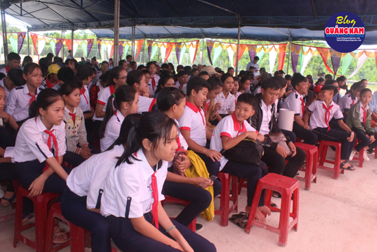 Trẻ em tham gia vào ngày hội dành cho trẻ em huyện Tiên Phước. Ảnh: D.L